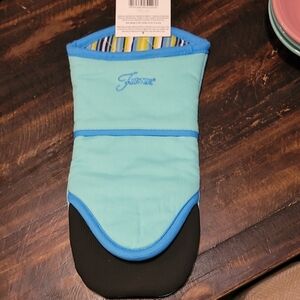 Neoprene, Fiestaware Turquise Trimmed In Peacock Oven Mitt